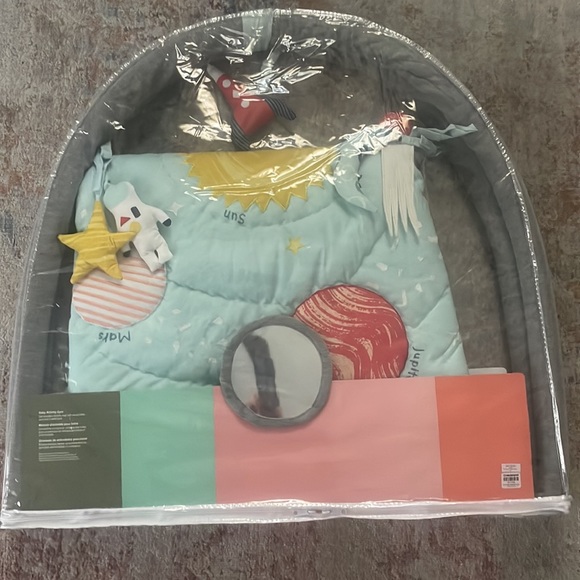 Crate and Kids space play mat - Picture 2 of 3